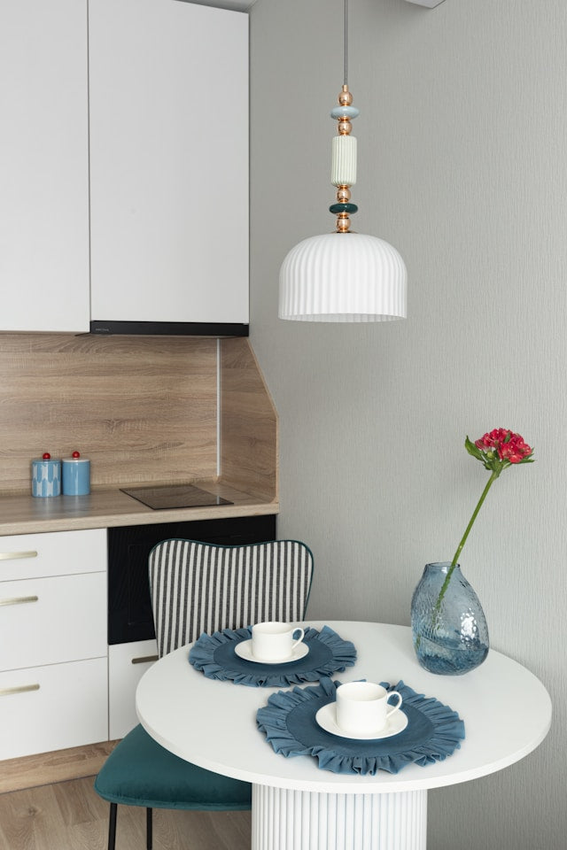 How to Choose Dining Chairs for a Breakfast Area