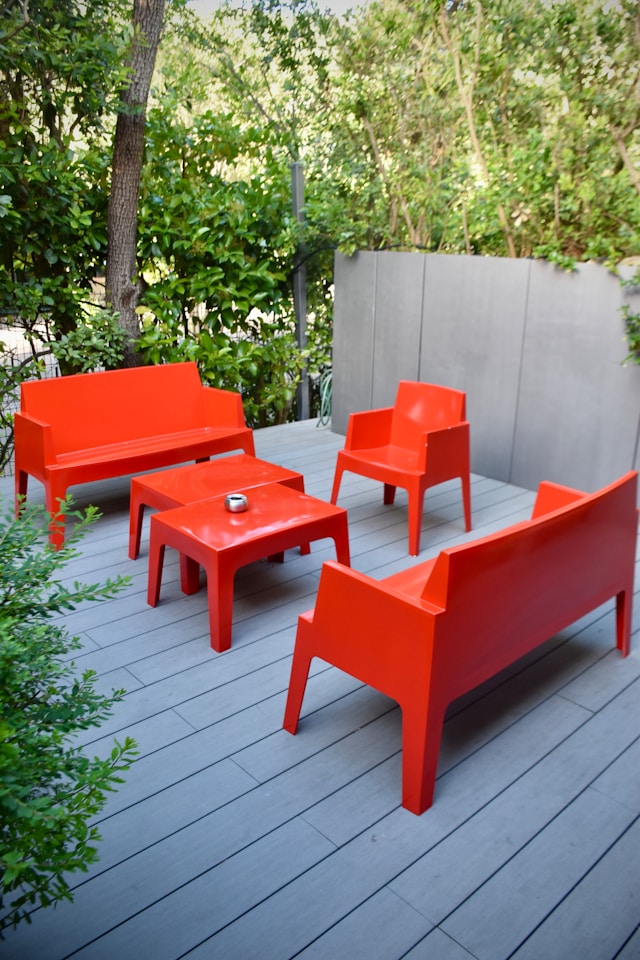 Outdoor Patio Furniture Ideas for Small Backyards
