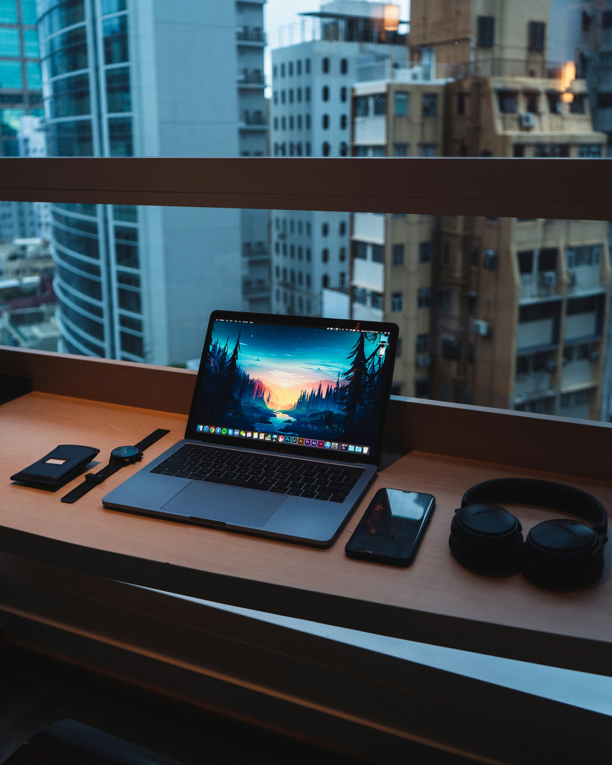 Bed Laptop Desk Buying Guide: Features to Look for Before You Buy