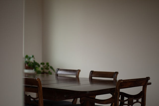 Dining Chair Height Guide: Finding the Right Proportion