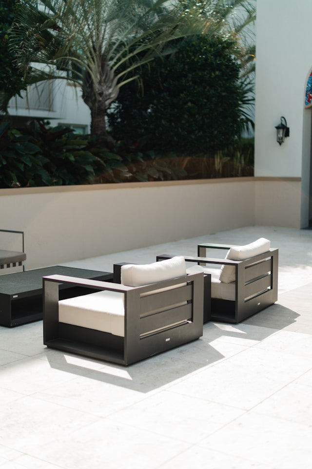 How to Choose Outdoor Patio Furniture for a Family Outdoor Space