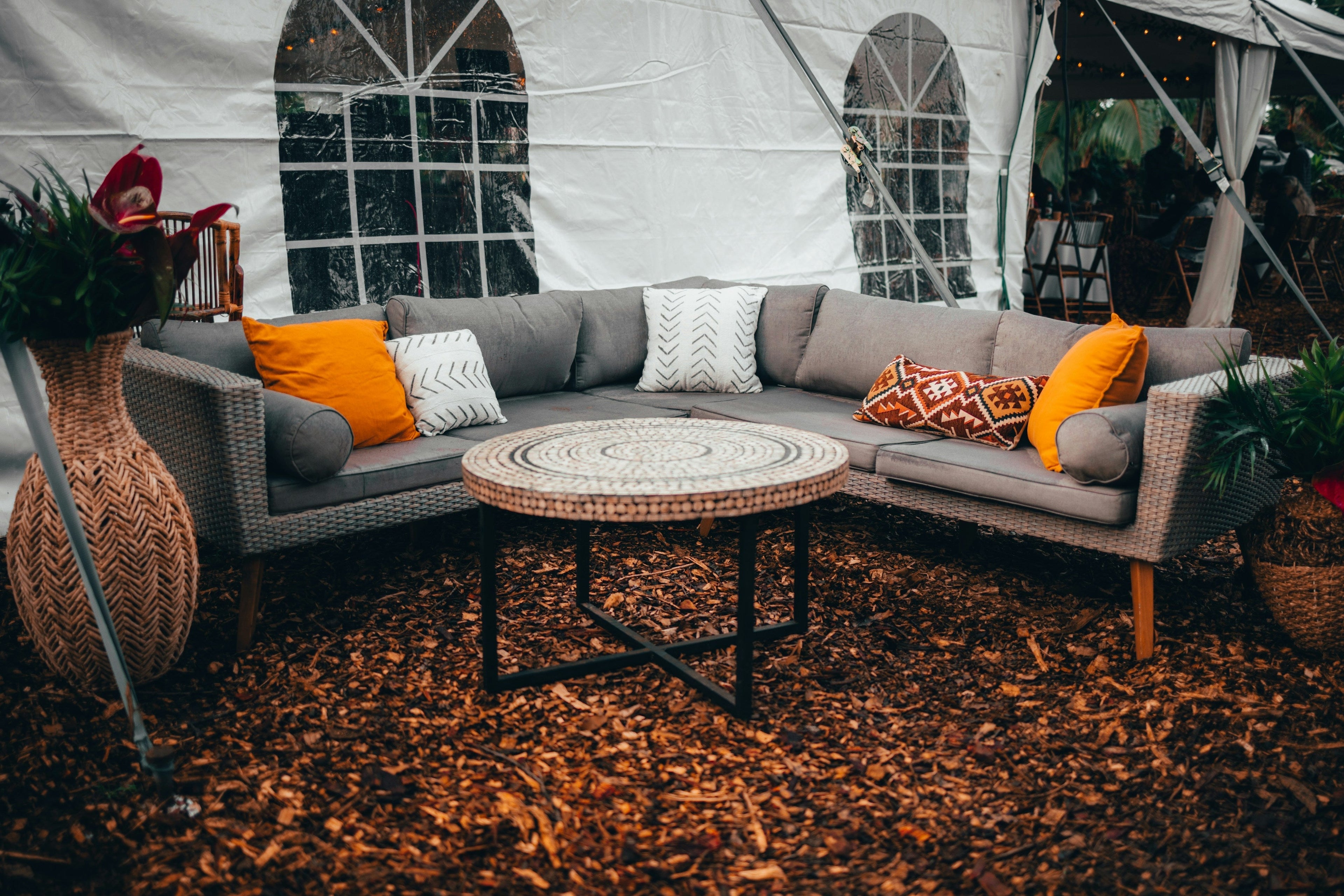 Outdoor Sofa Sets with Coffee Tables: A Practical Buying Guide