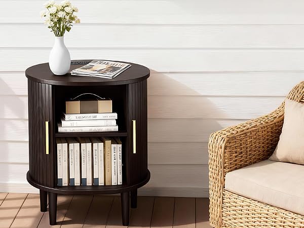 DHH Mid Century Modern Nightstand with Charging Station, Fluted Accent Side Table with Sliding Door & Adjustable Shelf, End Table for Small Space, Living Room, Bedroom,Sofa Couch(1, Brown)