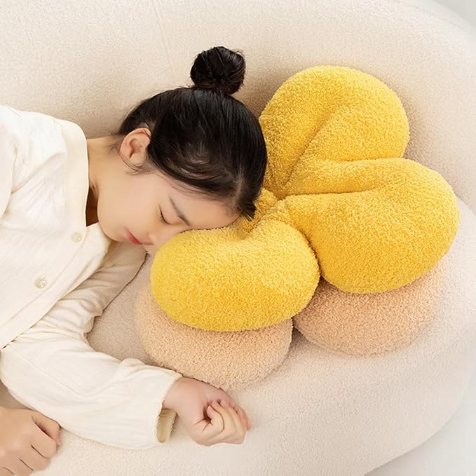 Soft Four-Leaf Clover Cushion Sofa Bedroom Living Room Plush Cushion -Brown15.7 inches