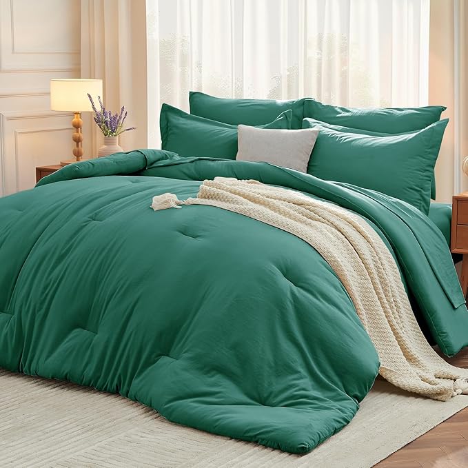 MUXHOMO 5 Pieces Twin XL Comforter Set, Soft Bed in a Bag Twin XL Size, All Season Bedding Set with Comforter, Flat Sheet, Fitted Sheet, Pillowcases & Shams, Emerald Green