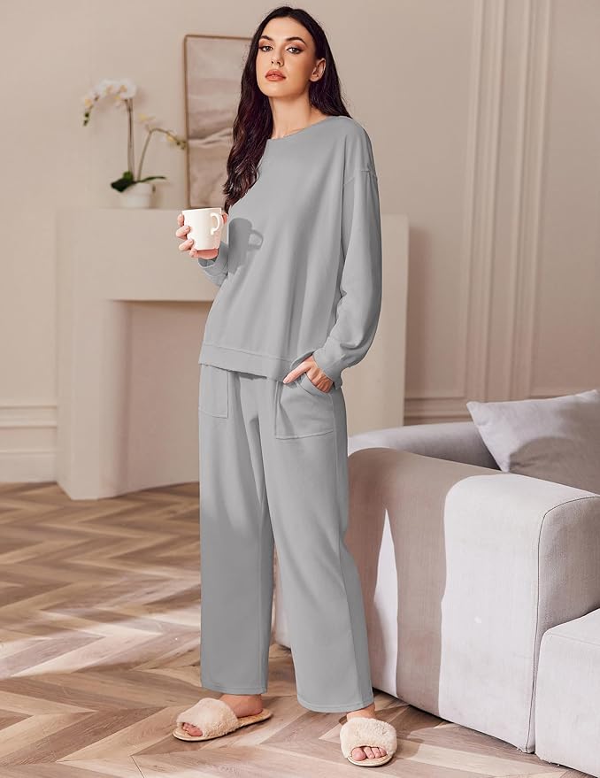 Ekouaer Womens Tracksuits 2 Piece Long Sleeve Outfits Micro Fleece Sweatsuit Sets Wide Leg Sweatpants