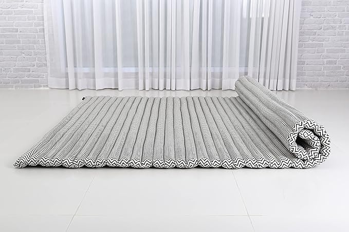 Leewadee - Foldable Floor Mattress - Japanese Roll Up Futon -Trifold Tatami Mat- Guest Floor Bed - Camping Mattress - Thai Massage Mat, Kapok Filled, 75 x 57 inches, Black White