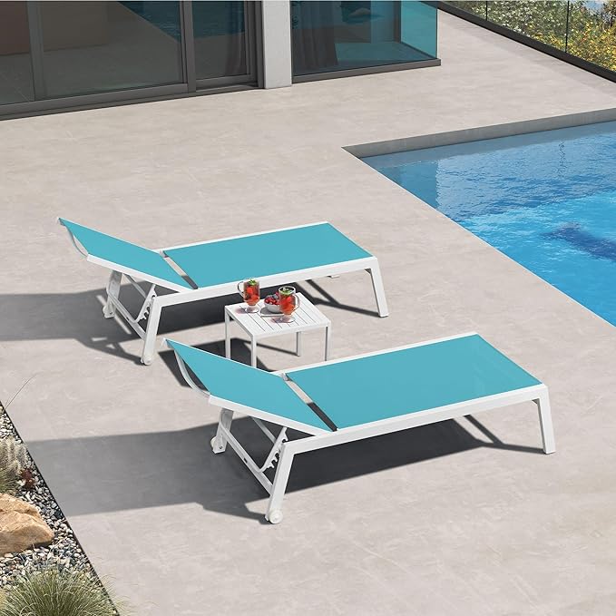 PURPLE LEAF Oversize Chaise Lounge Chair Outdoor 2 Pieces White Aluminum Lounge Chair with Wheels and Table for Pool Deck Patio, Turquoise