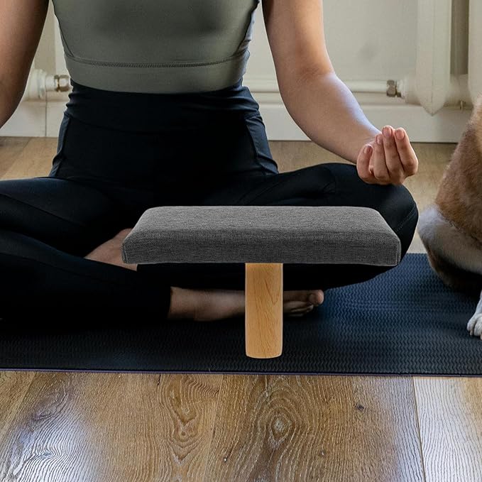 Portable Prayer Bench with Cushion Seiza Stool for Meditation and Kneeling Comfortable Stable Seating for Adults Grey Medium