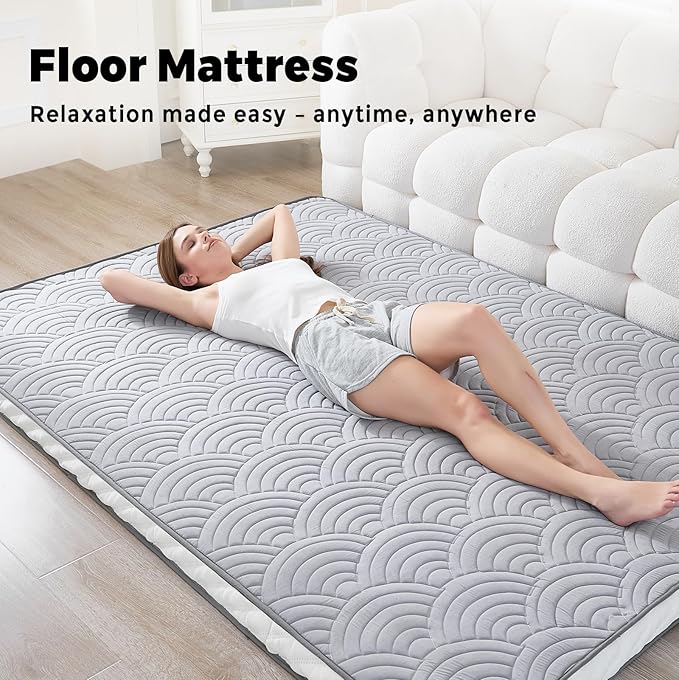 Zelladorra Japanese Floor Mattress, Quilted Futon Mattress with Anti-Slip Bottom, Foldable Floor Bed with Storage Bag and Straps, (Light Grey, Twin)