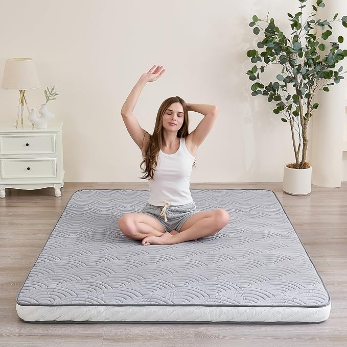 Zelladorra Japanese Floor Mattress, Quilted Futon Mattress with Anti-Slip Bottom, Foldable Floor Bed with Storage Bag and Straps, (Light Grey, Full)