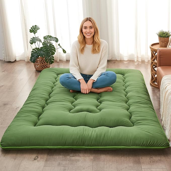 DAICO Japanese Floor Mattress, 4'' Thicken Futon Mattress Tatami Mat, Sleeping Pad Foldable Roll Up Mat for Camping and Guest Room, Twin Size 39''*80'', Green