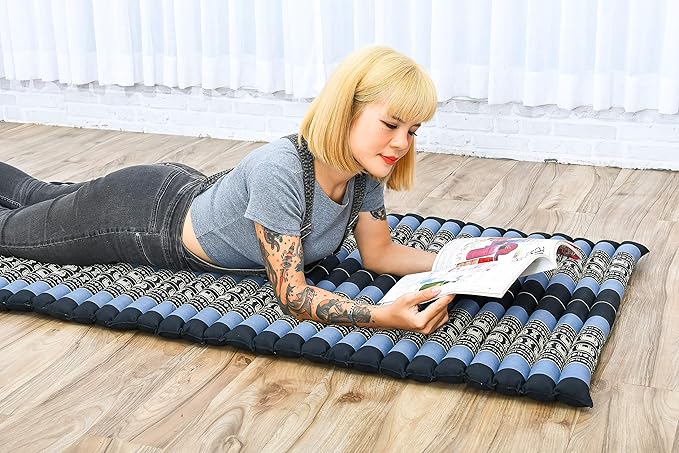 Leewadee - Foldable Floor Mattress - Japanese Roll Up Futon -Trifold Tatami Mat- Guest Floor Bed - Camping Mattress - Thai Massage Mat, Kapok Filled, 75 x 28 inches, Blue