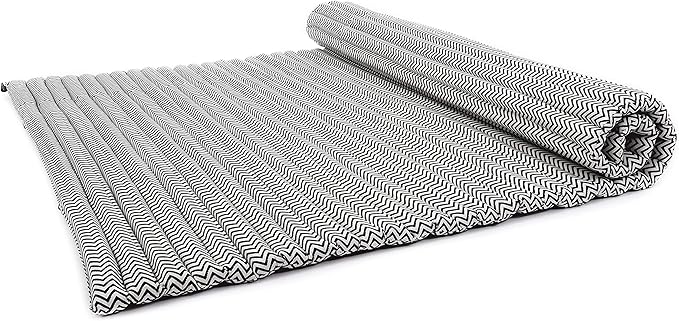 Leewadee - Foldable Floor Mattress - Japanese Roll Up Futon -Trifold Tatami Mat- Guest Floor Bed - Camping Mattress - Thai Massage Mat, Kapok Filled, 75 x 57 inches, Black White